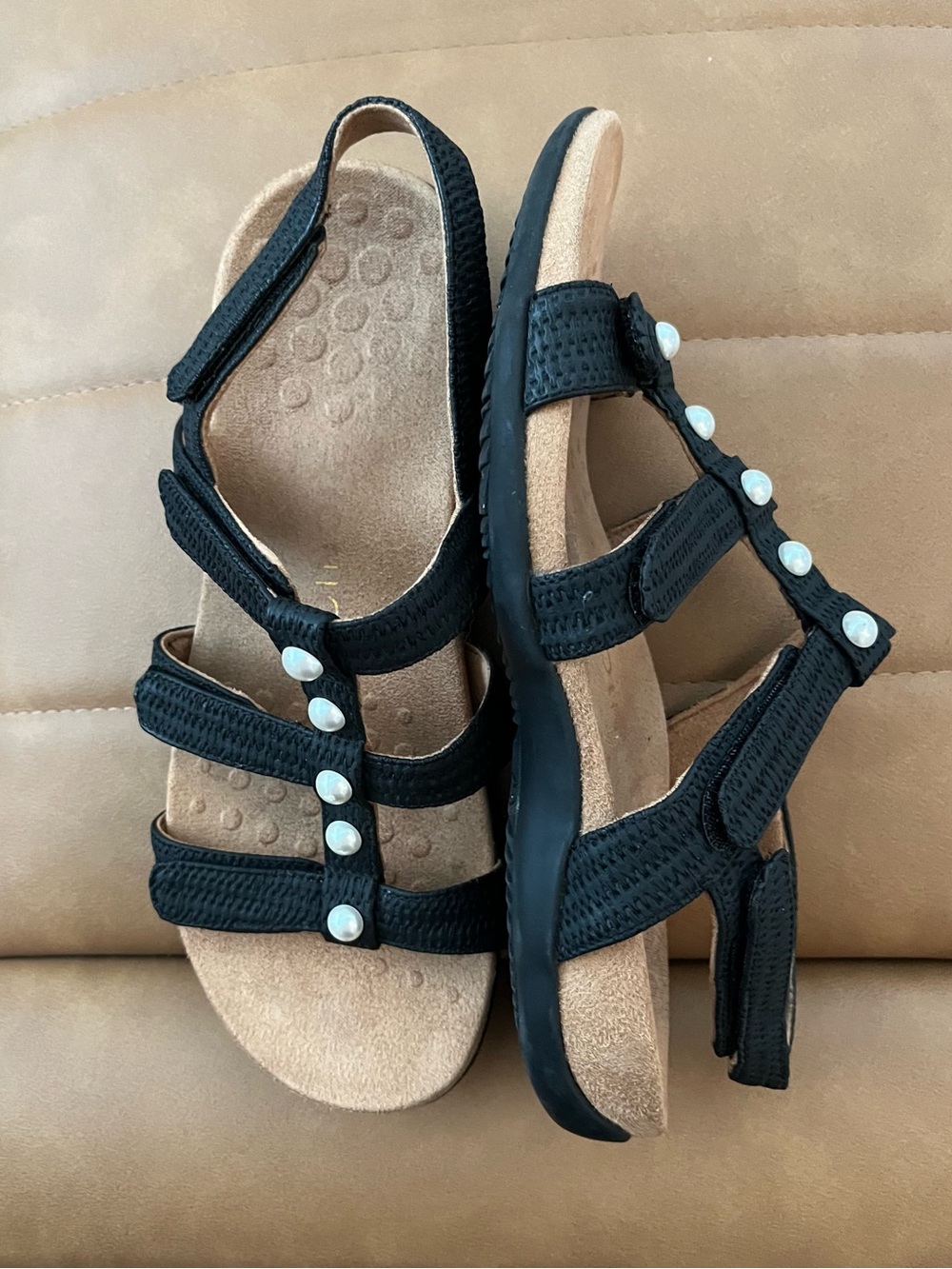 Vionic Black Strappy Sandals with Pearl Accents